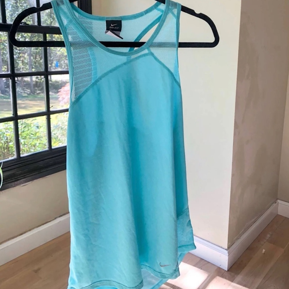 Nike Dri-Fit Mesh Racerback Tank  (M)